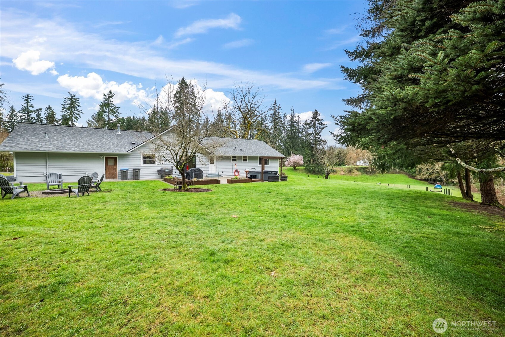 6601 East Chester Road Port Orchard, WA 98366 - Photo 28 of 34 Gallery Image 28