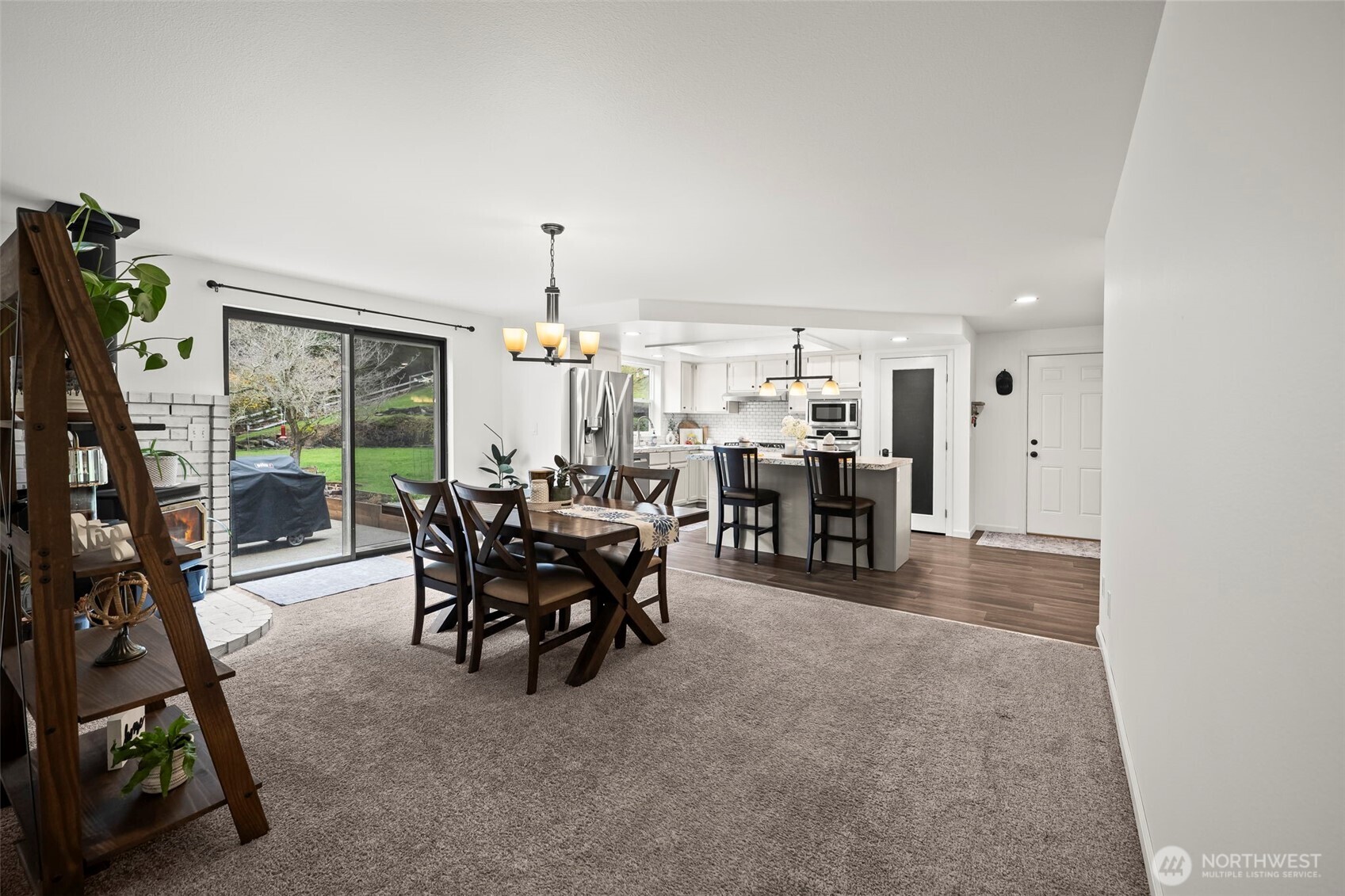 6601 East Chester Road Port Orchard, WA 98366 - Photo 10 of 34 Gallery Image 10
