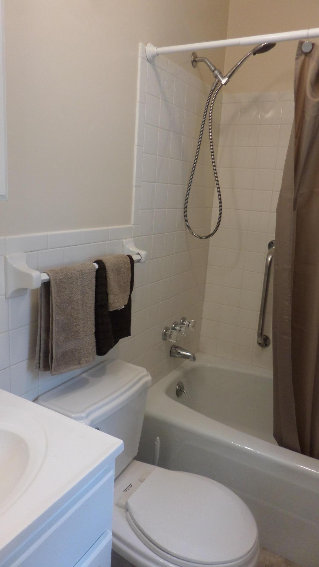 116 Providence Road Oak Ridge, TN 37830 - Photo 11 of 24 Master Bathroom