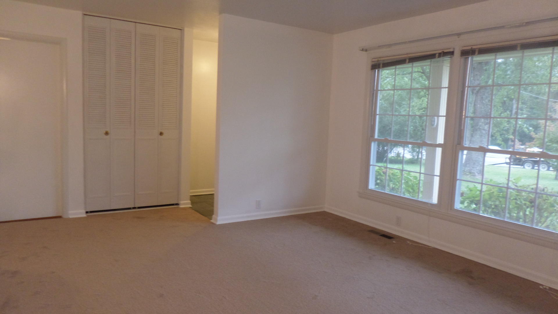 116 Providence Road Oak Ridge, TN 37830 - Photo 6 of 24 Living Room