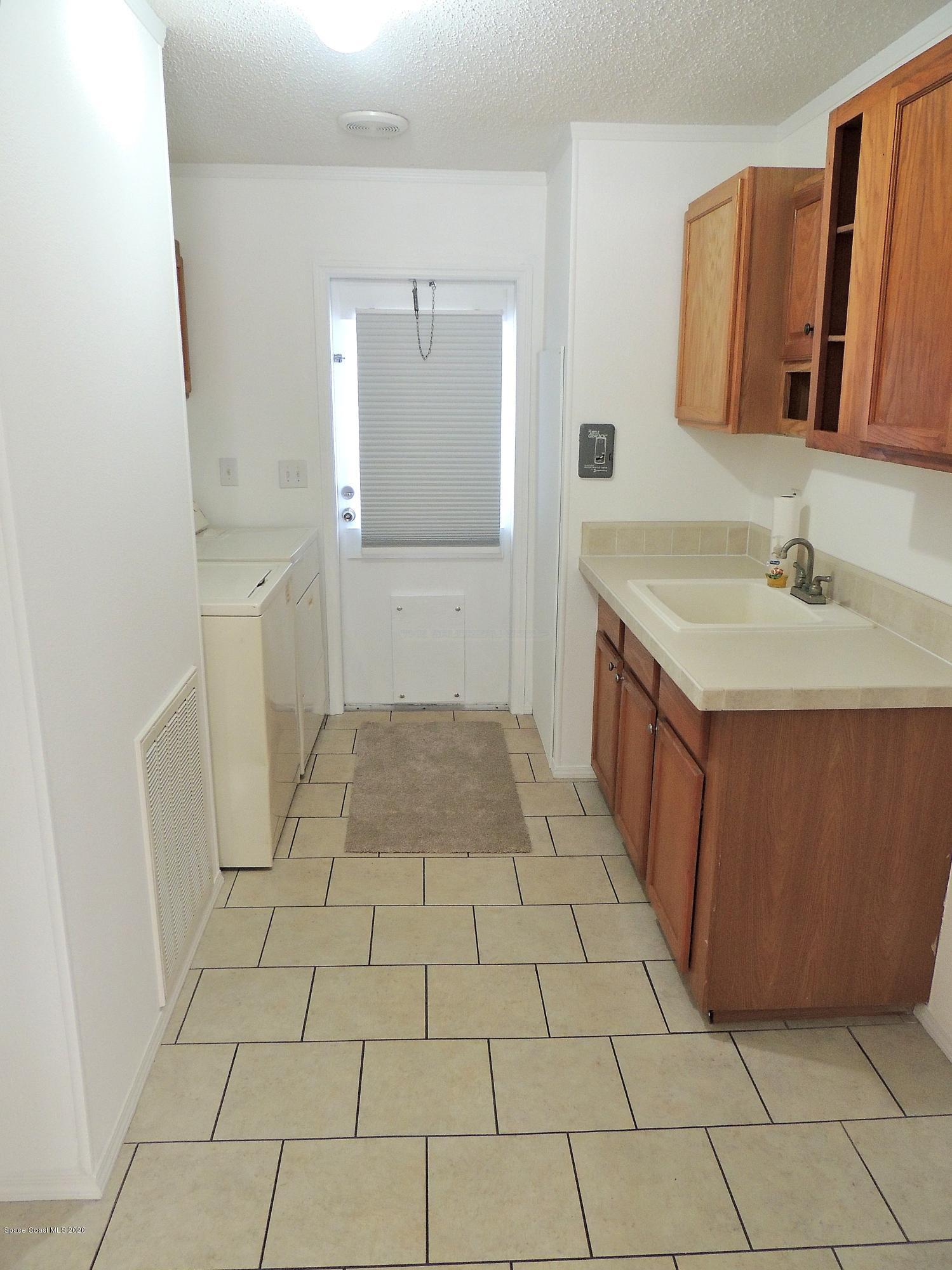 855 Phyllis Way Cocoa, FL 32926 - Photo 40 of 54 Utility / Laundry Room