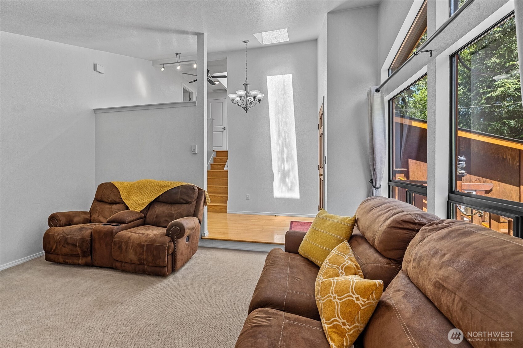 20928 Echo Lake Road Snohomish, WA 98296 - Photo 5 of 40 Gallery Image 5