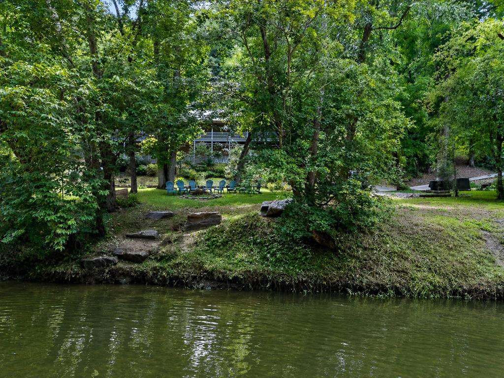 204 Hiawassee River Road Murphy, NC 28906 - Photo 2 of 43