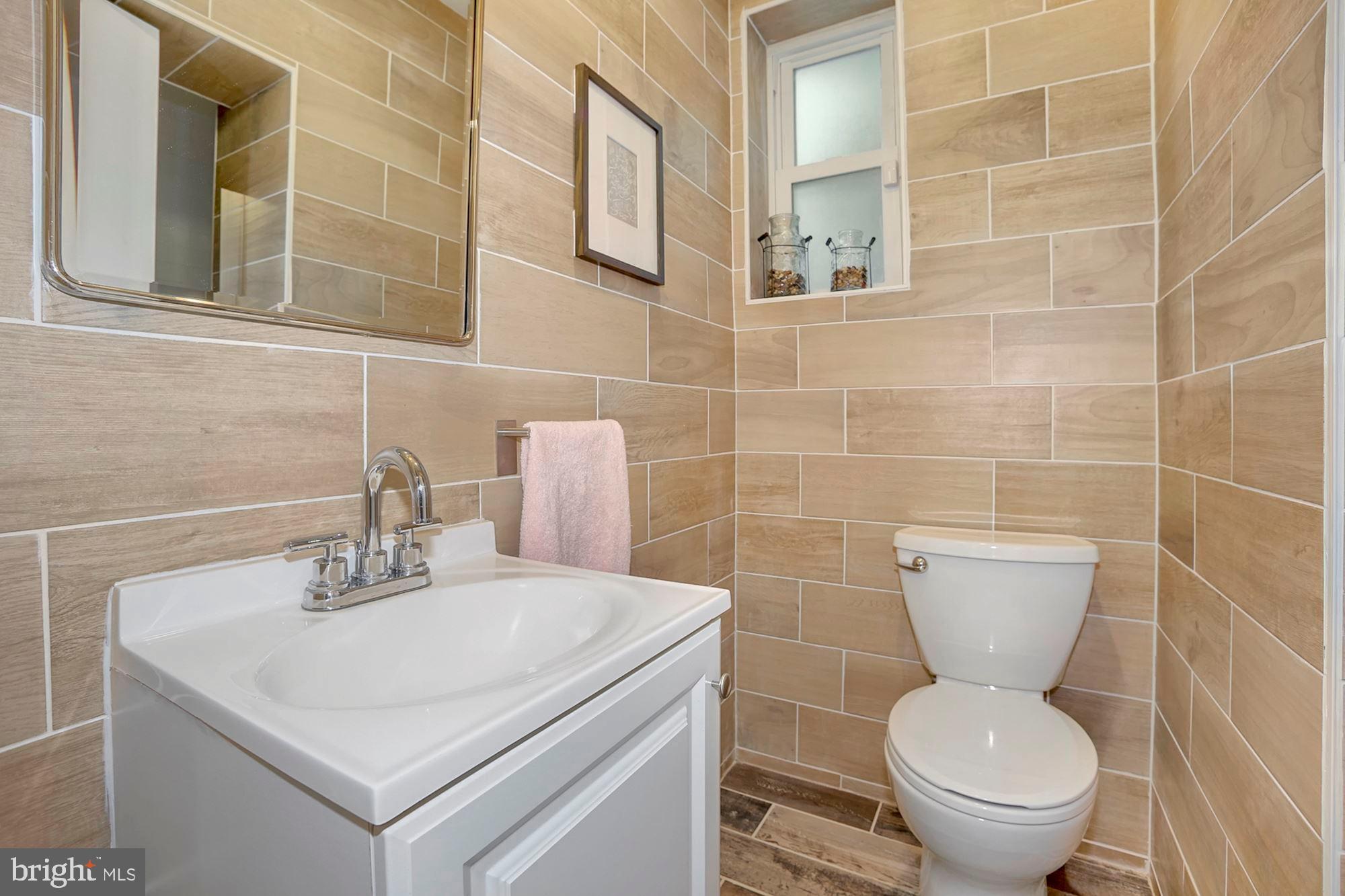 1437 Leegate Road Northwest Washington, DC 20012 - Photo 10 of 27 Gallery Image 10