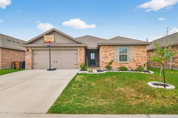 $355,000 | 8121 Cattlemen Drive, Corpus Christi, TX 78414