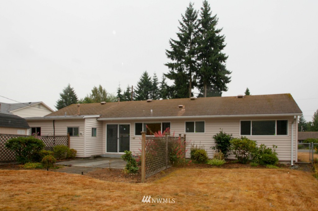 4002 Northeast 23rd Place Renton, WA 98056 - Photo 13 of 15 Gallery Image 13