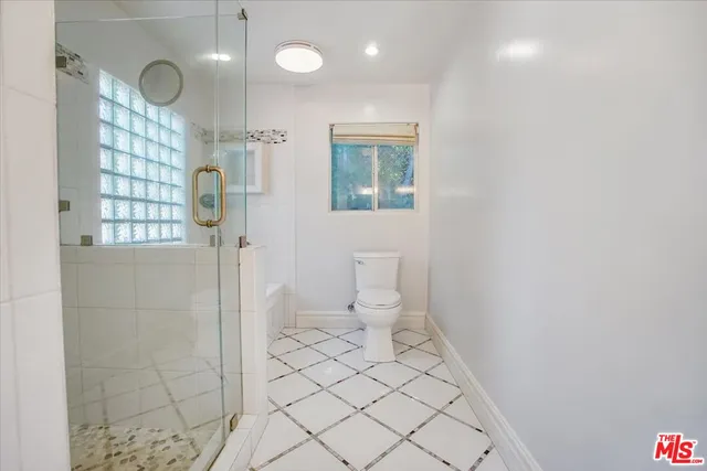 $15,900 | 114 South Layton Drive, Los Angeles, CA 90049