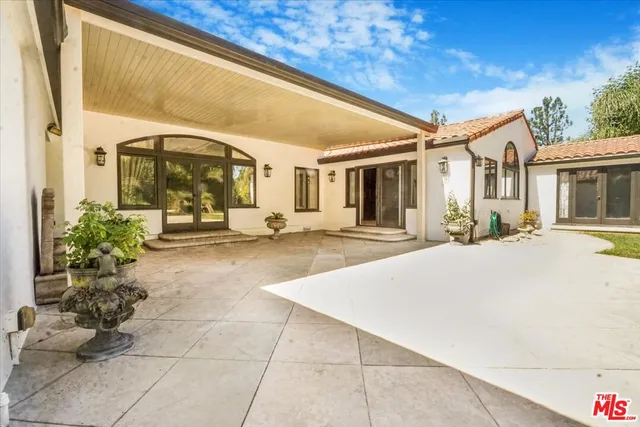 $15,900 | 114 South Layton Drive, Los Angeles, CA 90049