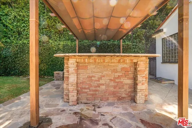 $15,900 | 114 South Layton Drive, Los Angeles, CA 90049