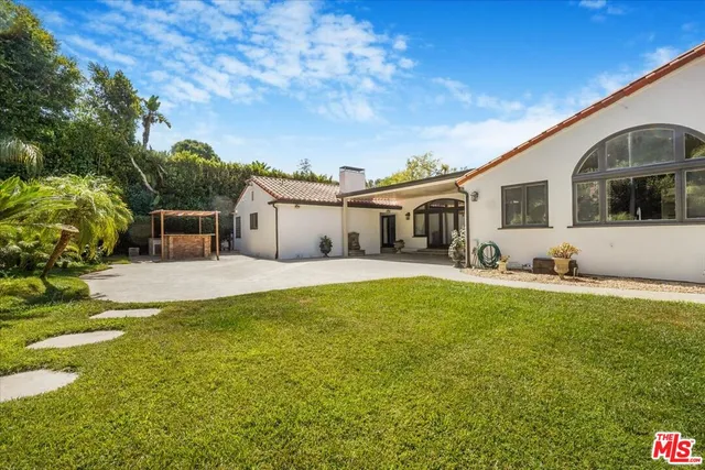 $15,900 | 114 South Layton Drive, Los Angeles, CA 90049