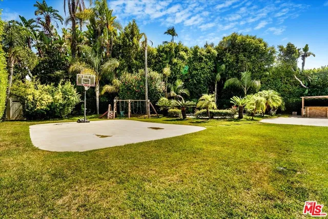 $15,900 | 114 South Layton Drive, Los Angeles, CA 90049