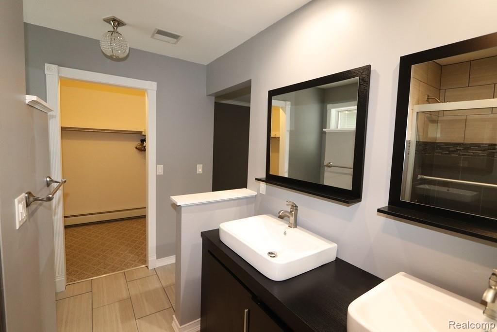 9444 Irish Road Grand Blanc, MI 48439 - Photo 24 of 60 IMG_2853.JPG
