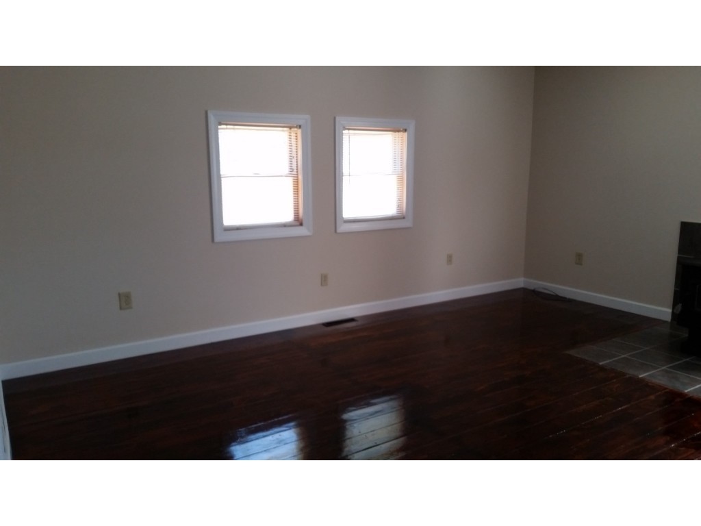 458 Middle Road Milton, VT 05468 - Photo 5 of 28 Gallery Image 5