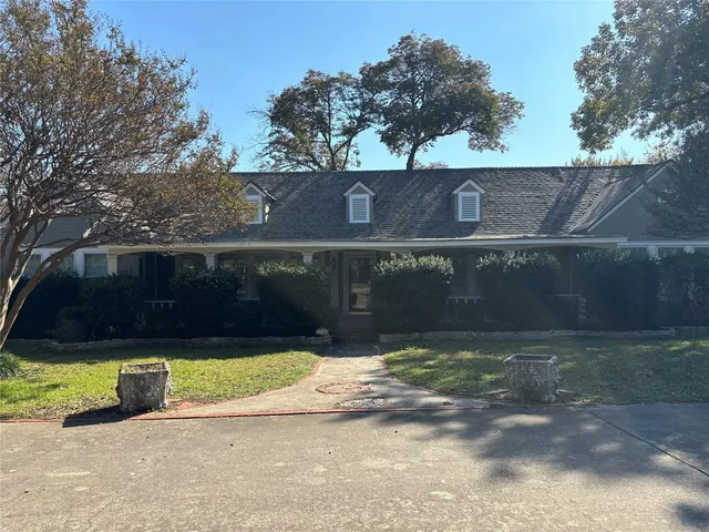 $2,900 | 1216 Los Altos Lane, Duncanville, TX 75116