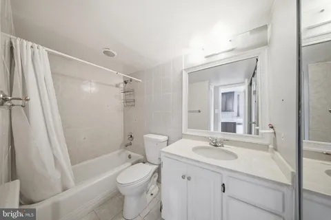 $355,000 | 922 24th Street Northwest, Unit 312, Washington, DC 20037