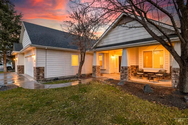 $450,000 | 710 West Cedar Pointe Way, Nampa, ID 83686