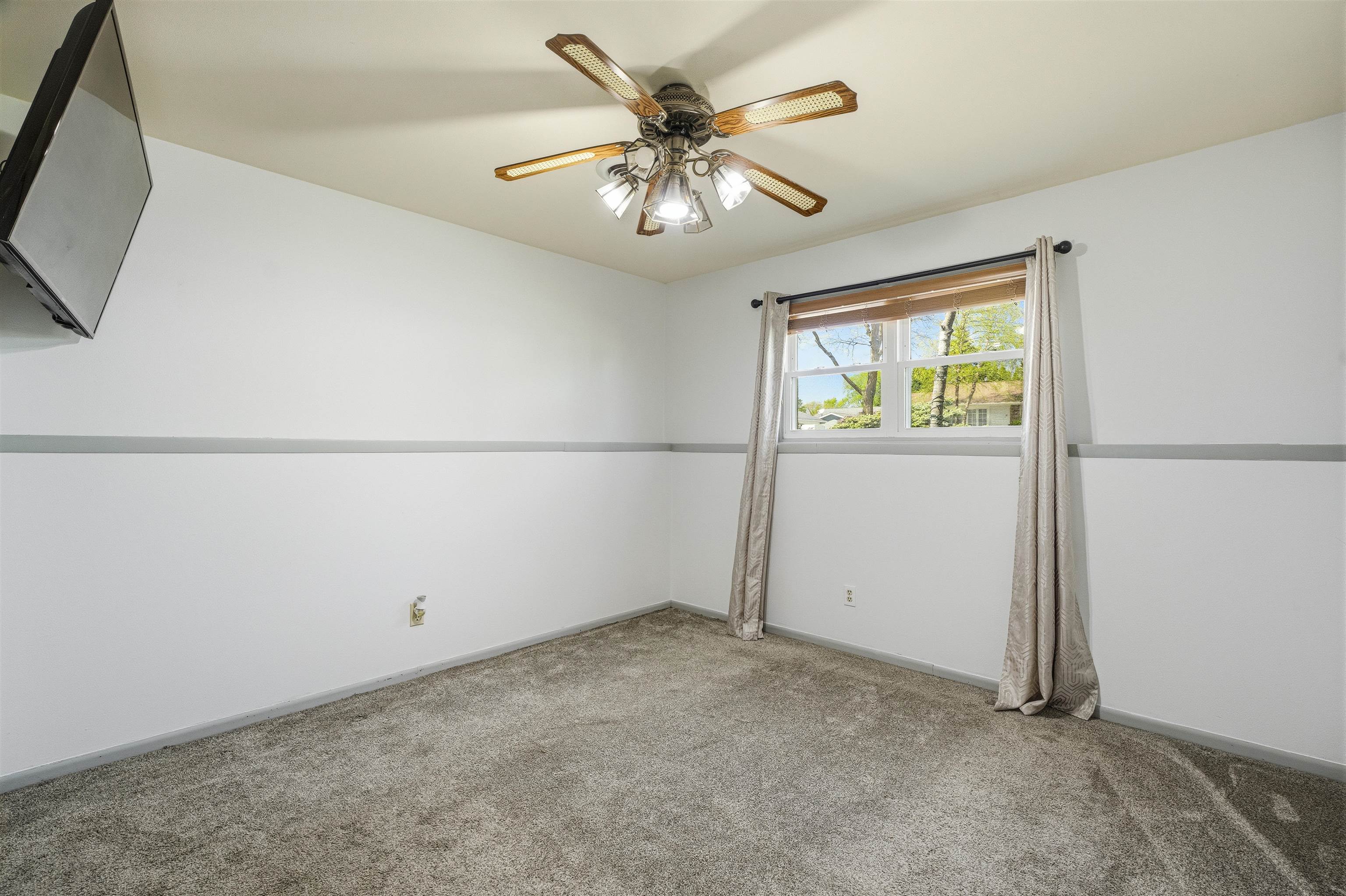 166 Martin Fond du Lac, WI 54935 - Photo 21 of 32
