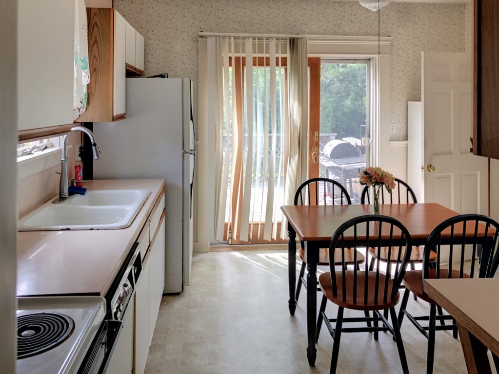 24 Doyle Street Worcester, MA 01606 - Photo 4 of 25 Gallery Image 4