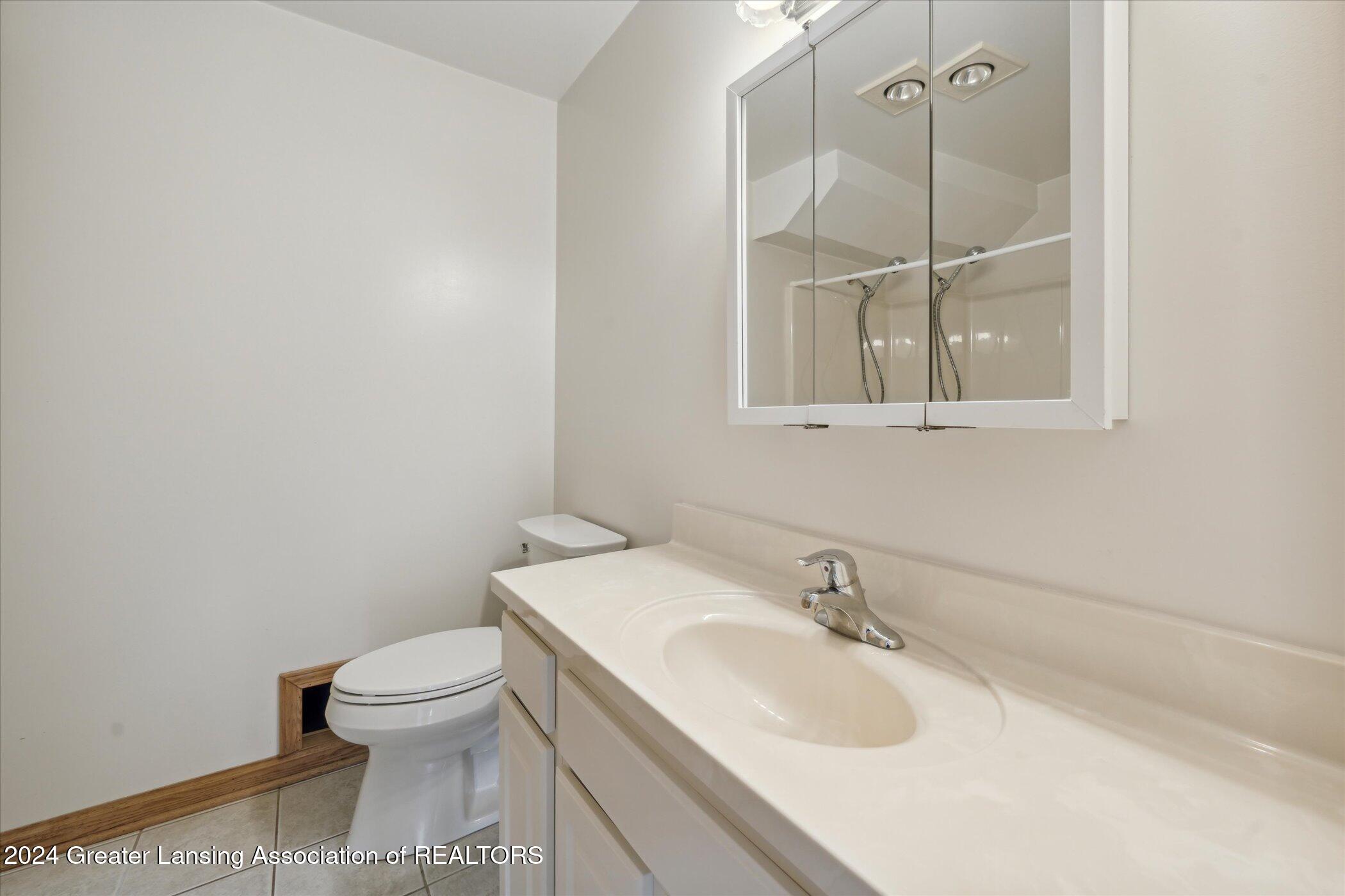 660 Creyts Road Dimondale, MI 48821 - Photo 36 of 59 35-660-Creyts-Rd-Dimondale-MI-48821-Wind