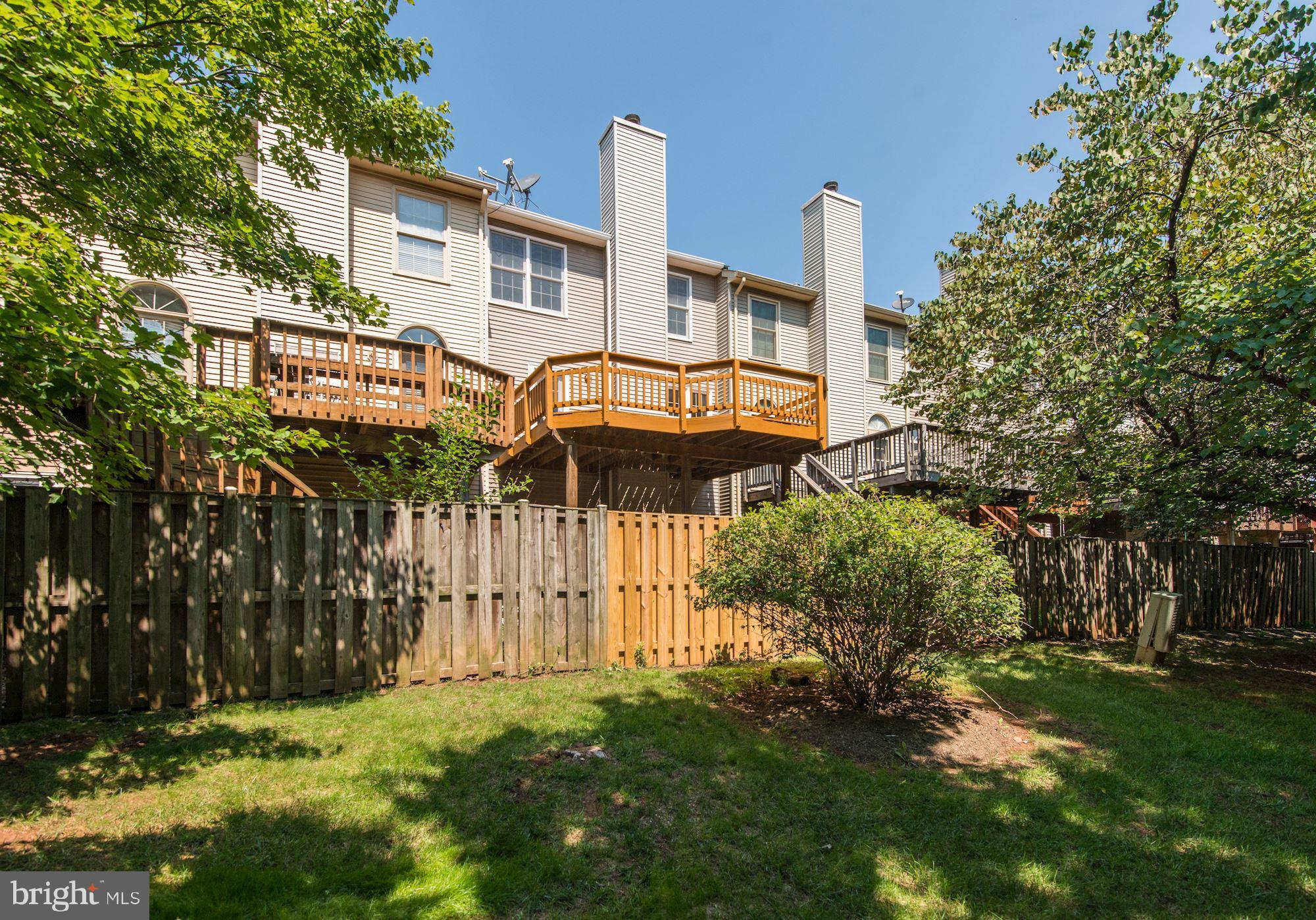 46911 Rabbitrun Terrace Sterling, VA 20164 - Photo 2 of 30