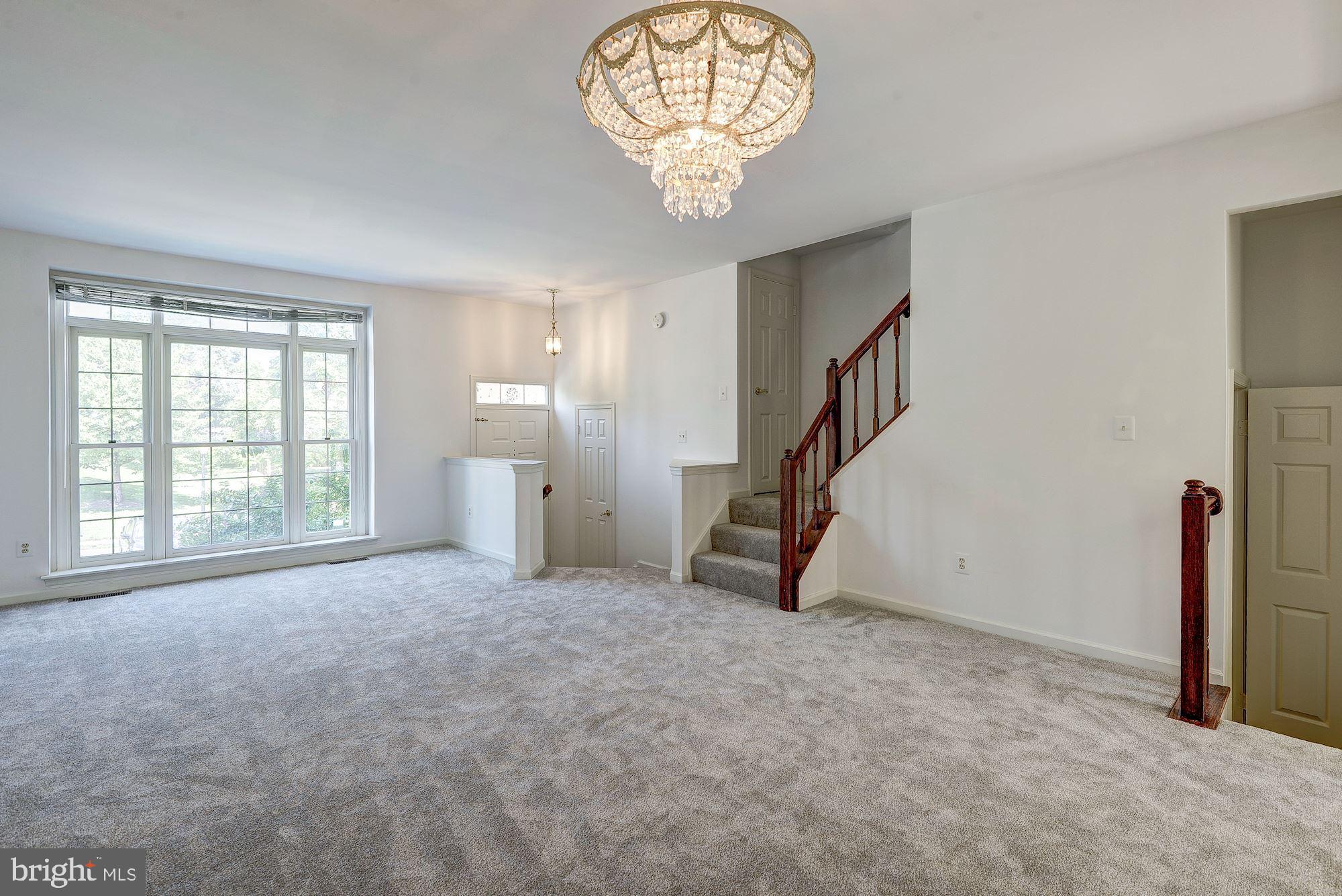 46911 Rabbitrun Terrace Sterling, VA 20164 - Photo 3 of 30