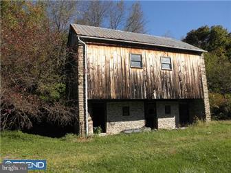 278 Gunclub Road Kempton, PA 19529 - Photo 10 of 12 Gallery Image 10