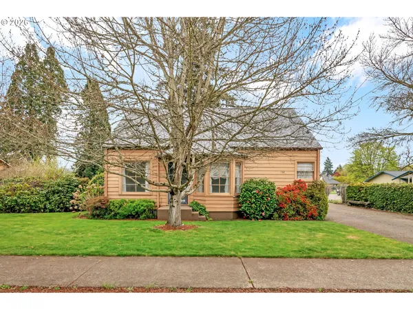 $485,000 | 1521 Gilham Road, Eugene, OR 97401