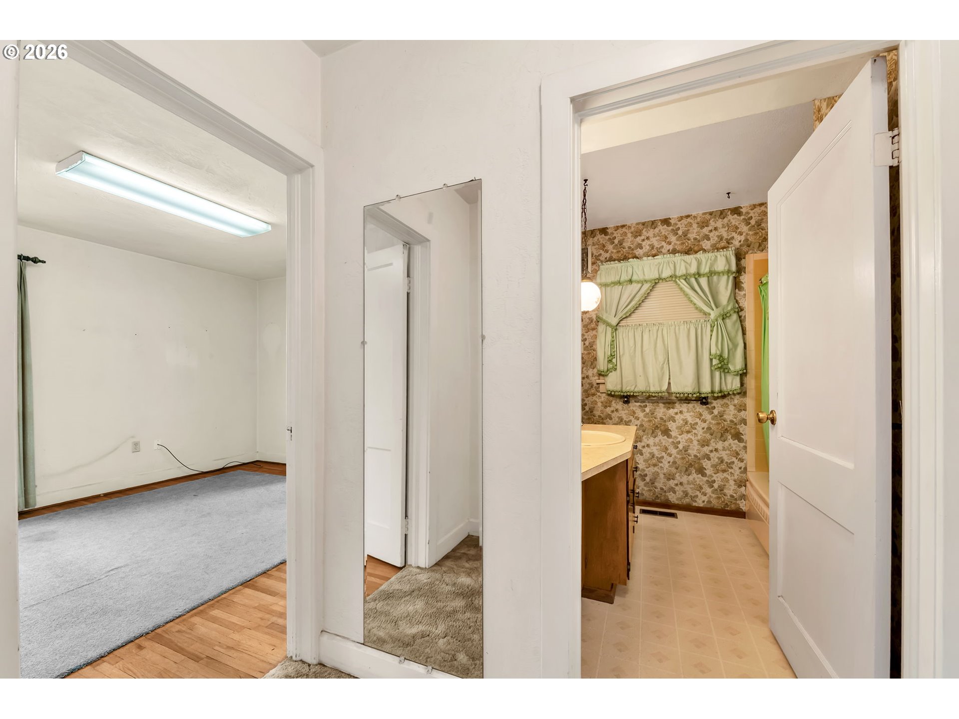 1521 Gilham Road Eugene, OR 97401 - Photo 11 of 37