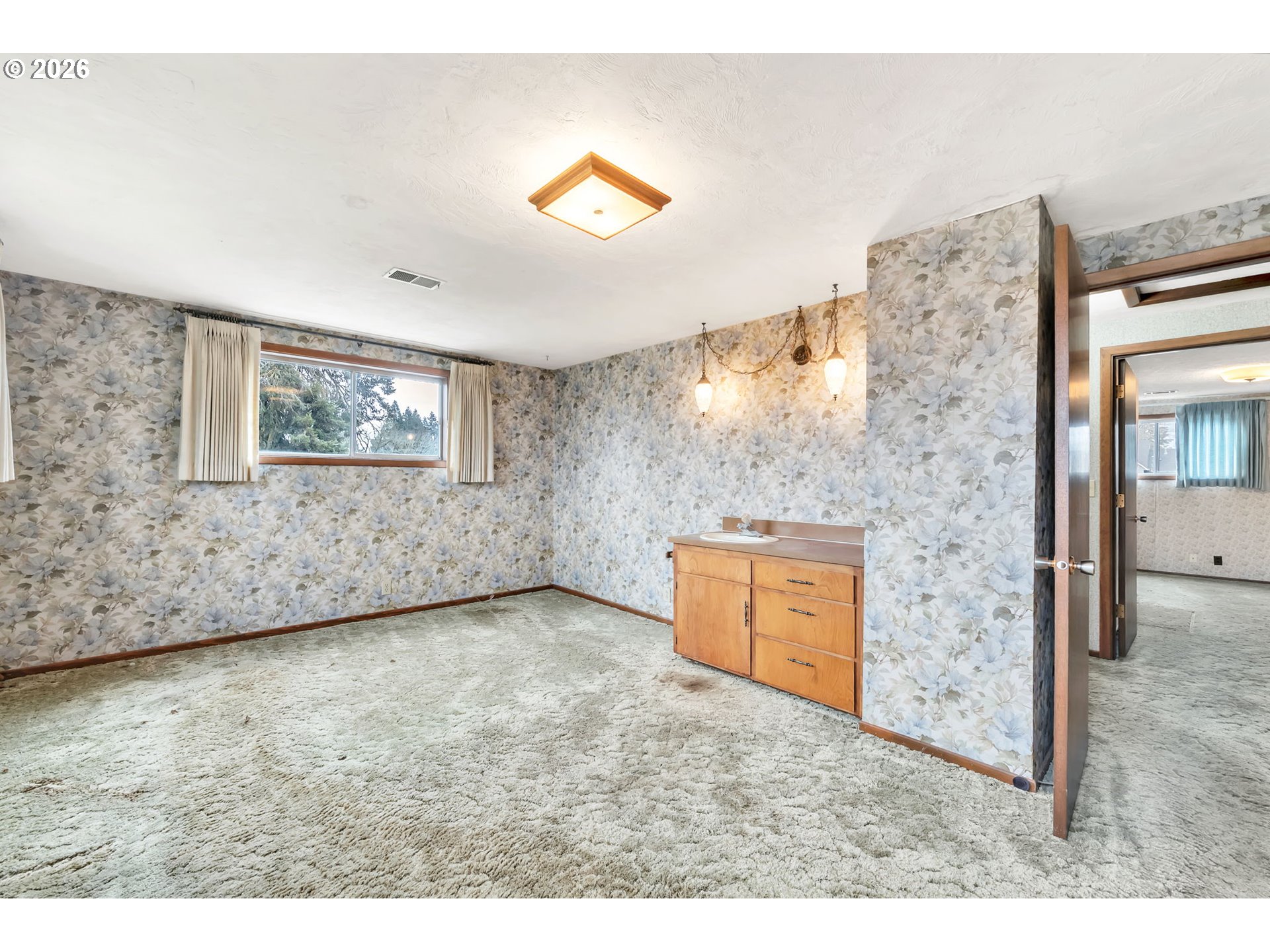 1521 Gilham Road Eugene, OR 97401 - Photo 18 of 37 Bedroom