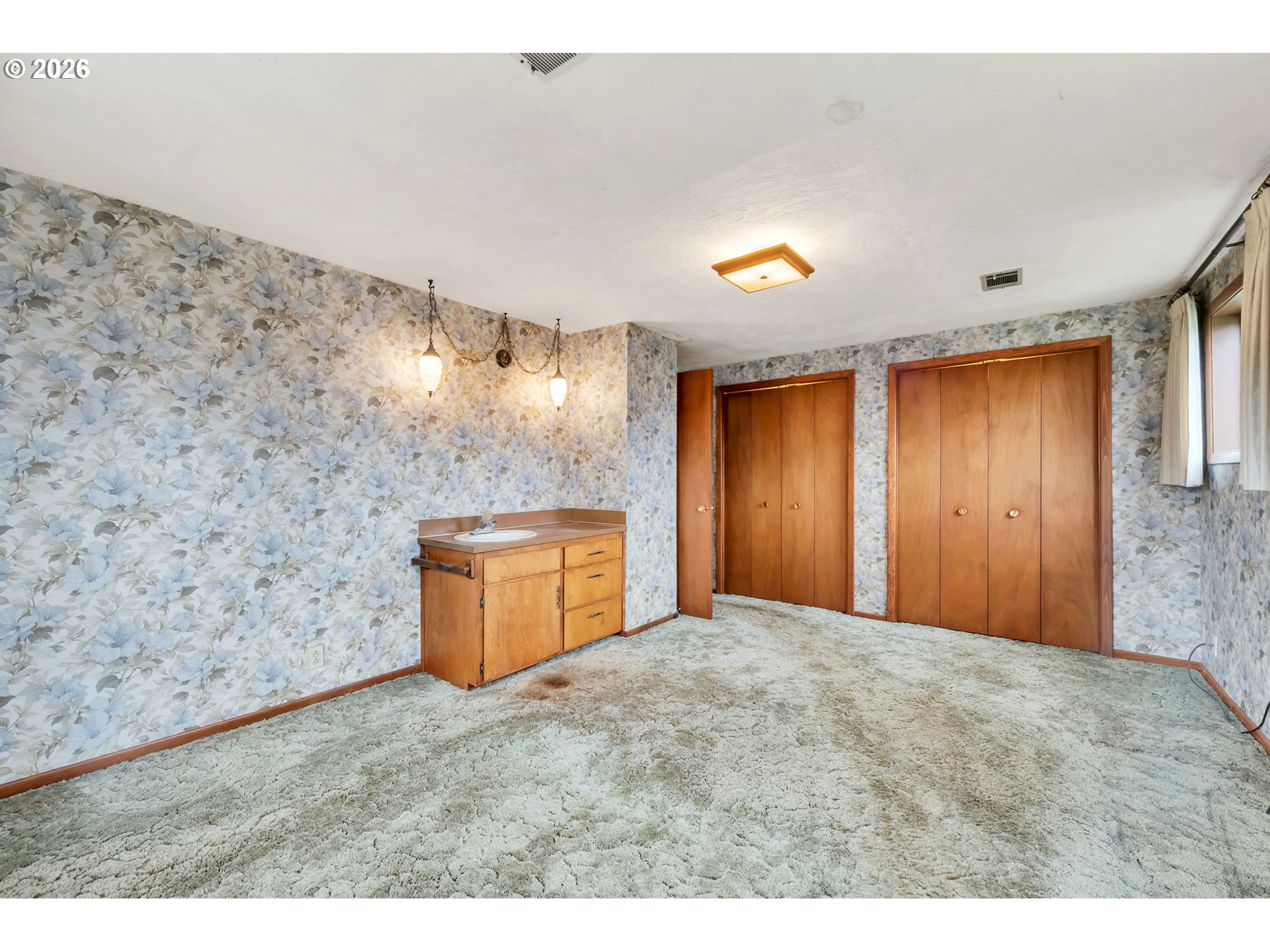 1521 Gilham Road Eugene, OR 97401 - Photo 19 of 37 Bedroom