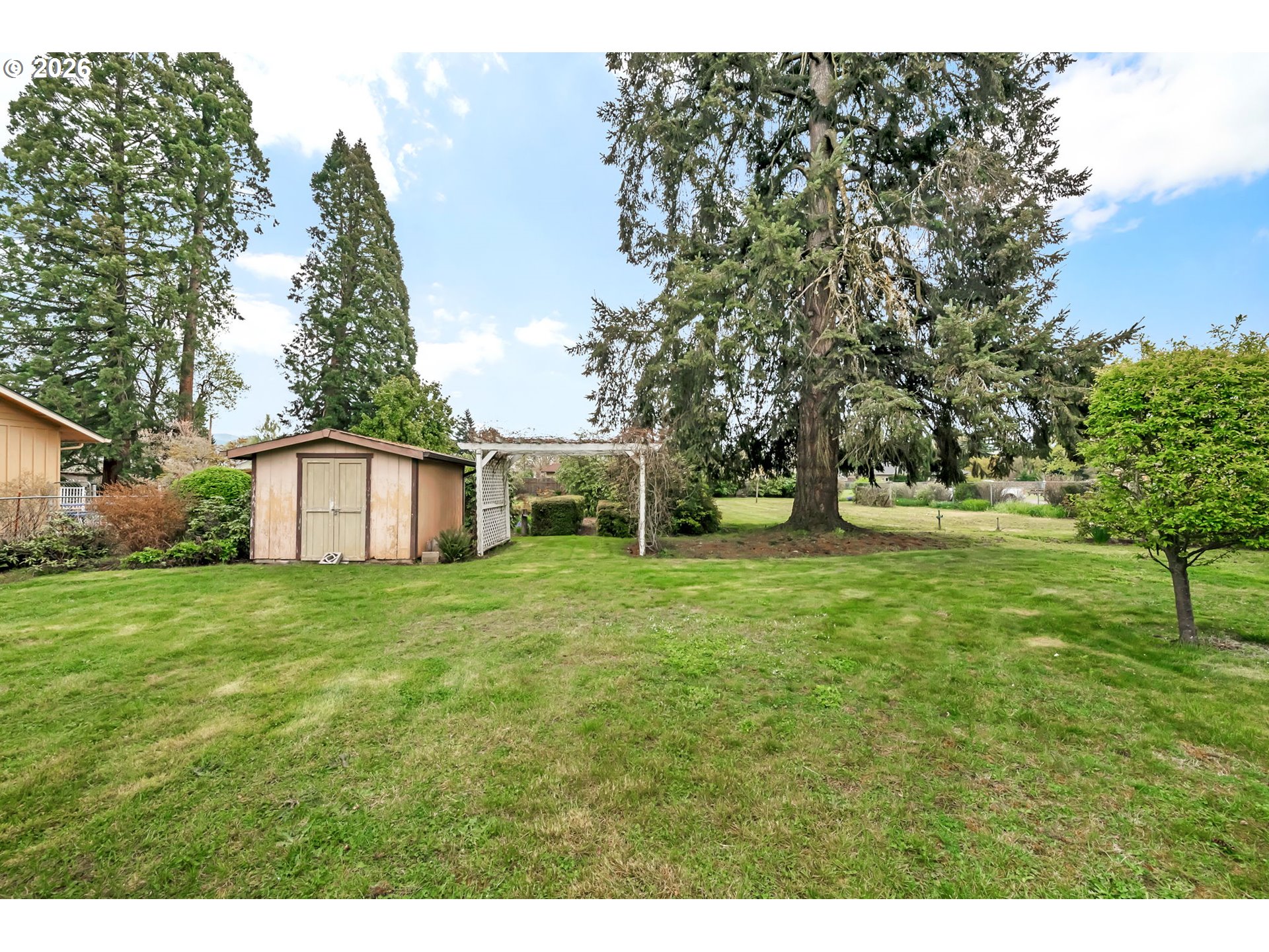 1521 Gilham Road Eugene, OR 97401 - Photo 29 of 37