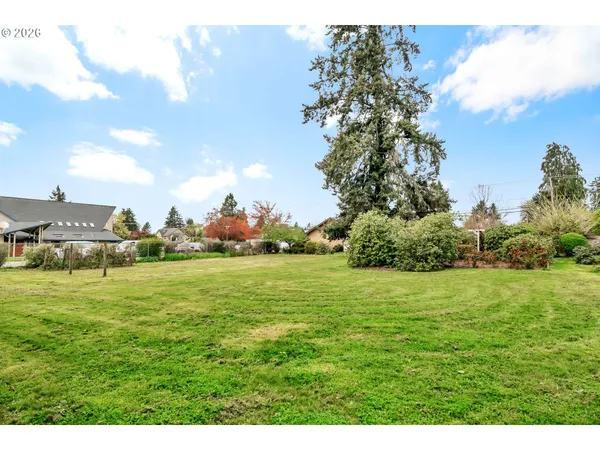 $485,000 | 1521 Gilham Road, Eugene, OR 97401