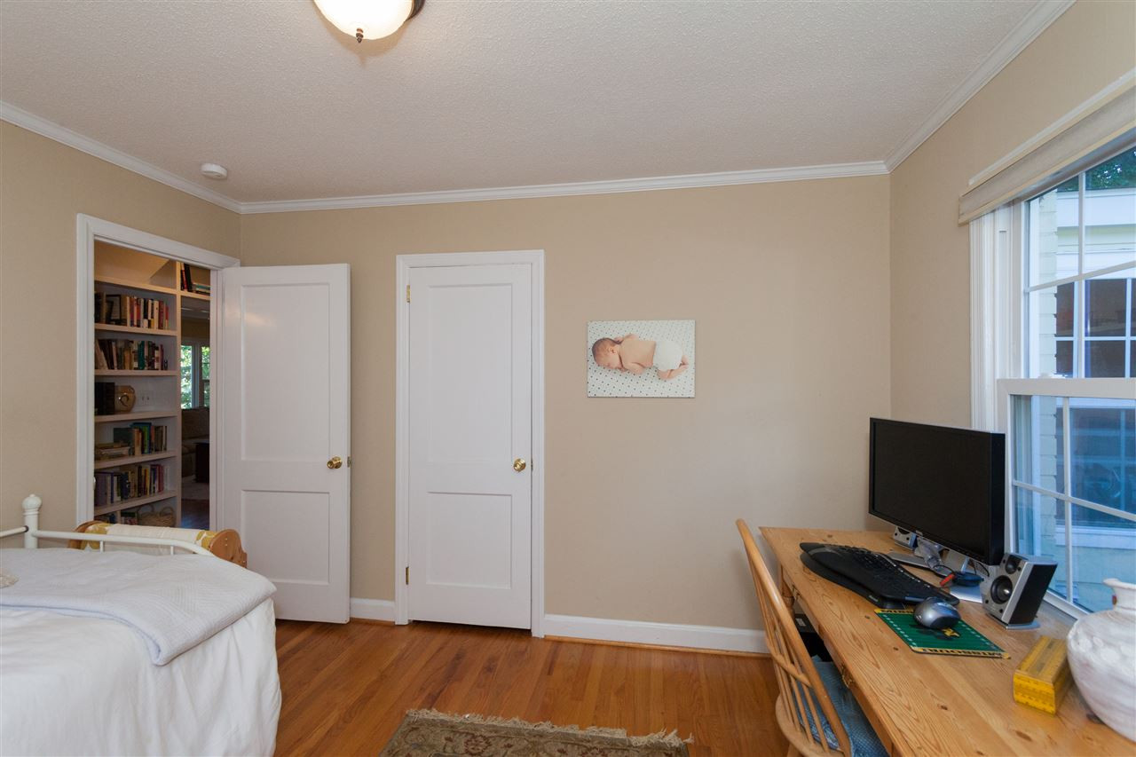 402 East Whitaker Mill Road Raleigh, NC 27608 - Photo 11 of 25 Photo 11