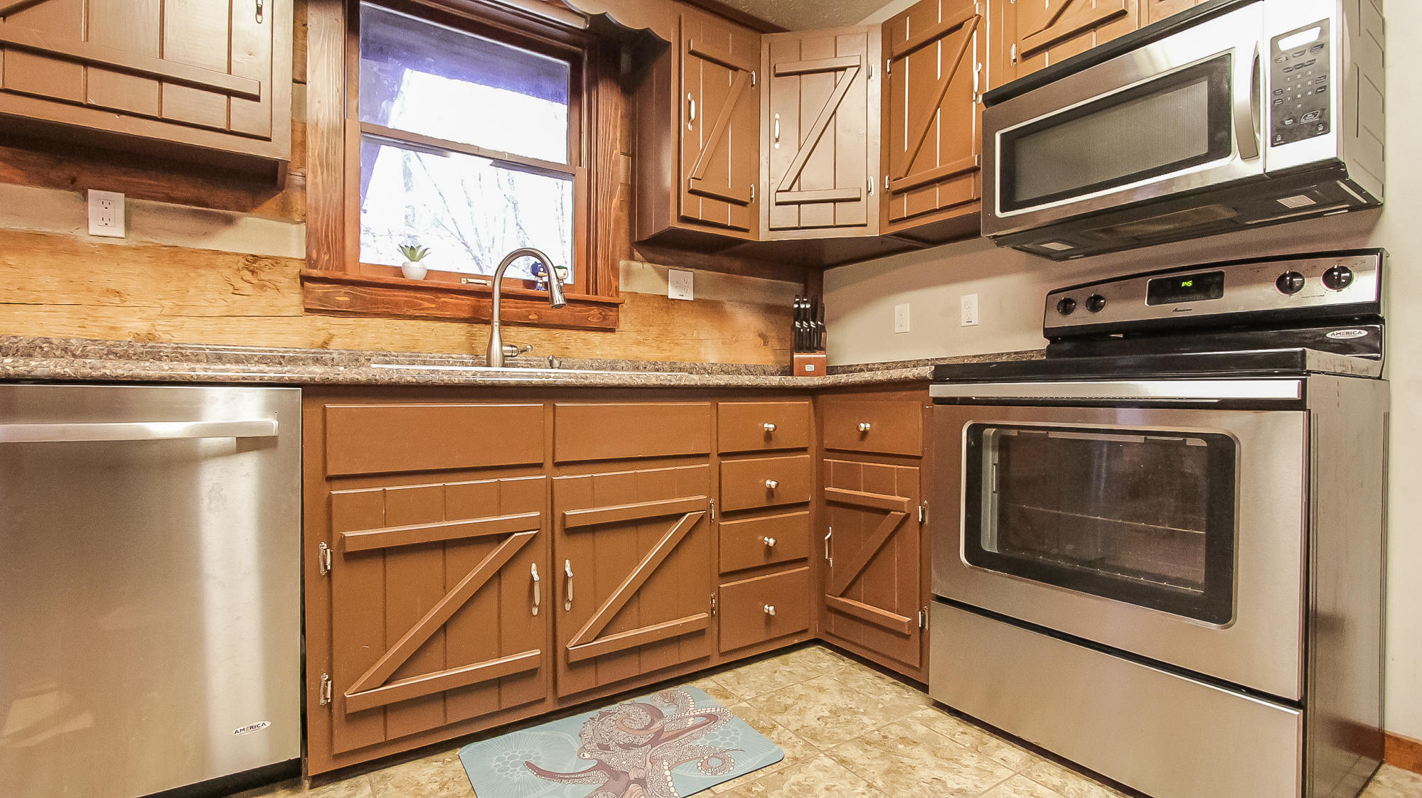 108 Telemann Lane Oak Ridge, TN 37830 - Photo 12 of 40 108 Telemann Lane, Oak Ridge, Tennessee