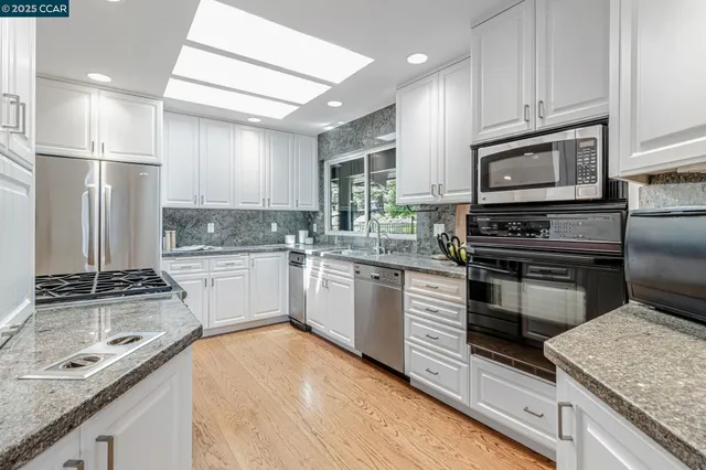 $2,495,000 | 1960 Joseph Drive, Moraga, CA 94556