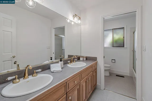 $2,495,000 | 1960 Joseph Drive, Moraga, CA 94556