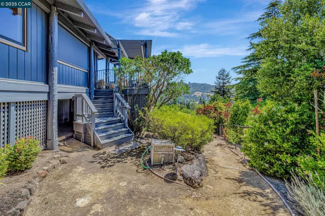 $2,495,000 | 1960 Joseph Drive, Moraga, CA 94556