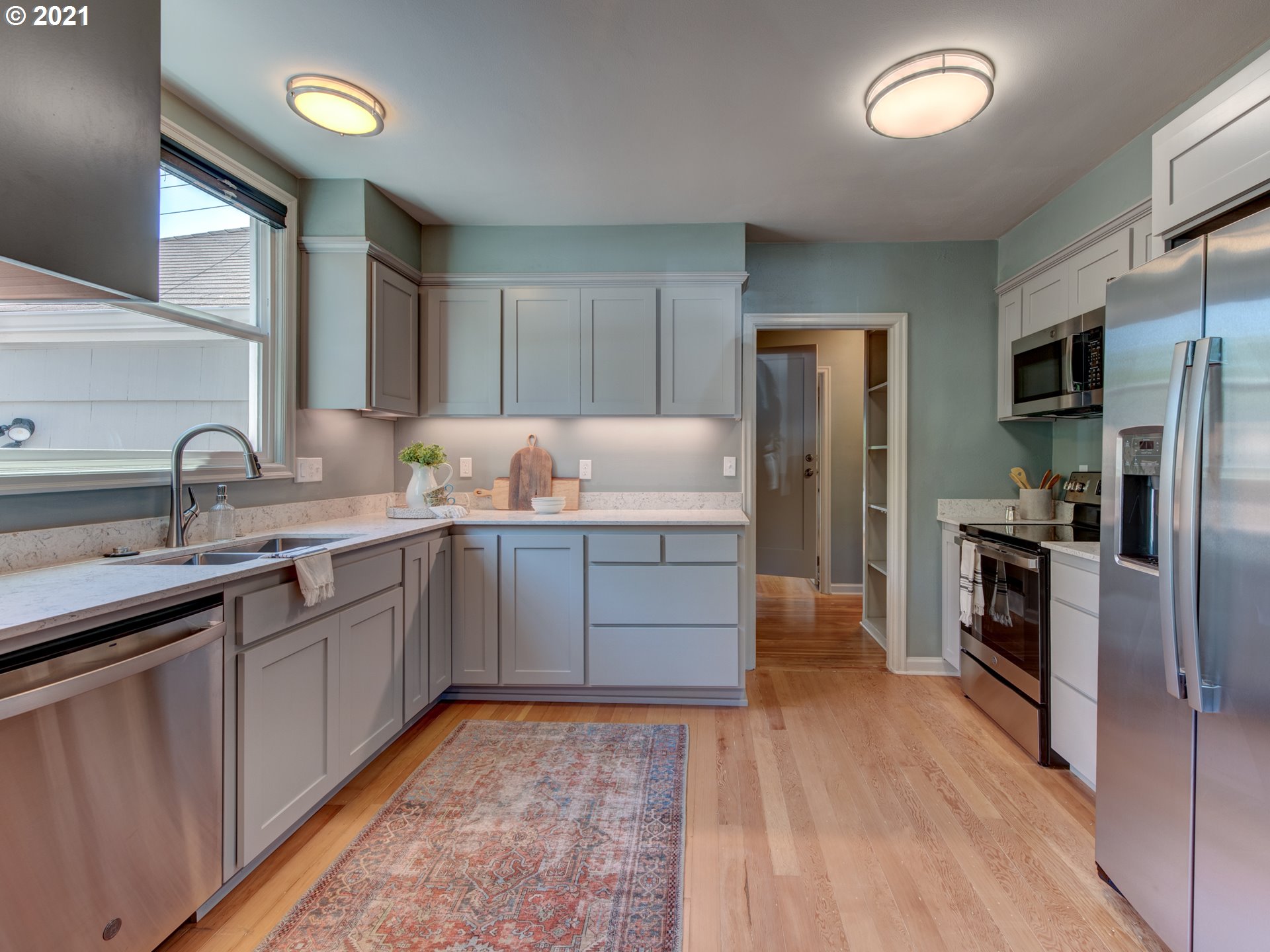 710 East 37th Avenue Eugene, OR 97405 - Photo 7 of 29