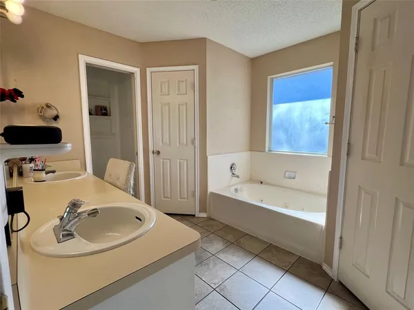 $319,000 | 5920 Hilltop Drive, Watauga, TX 76148
