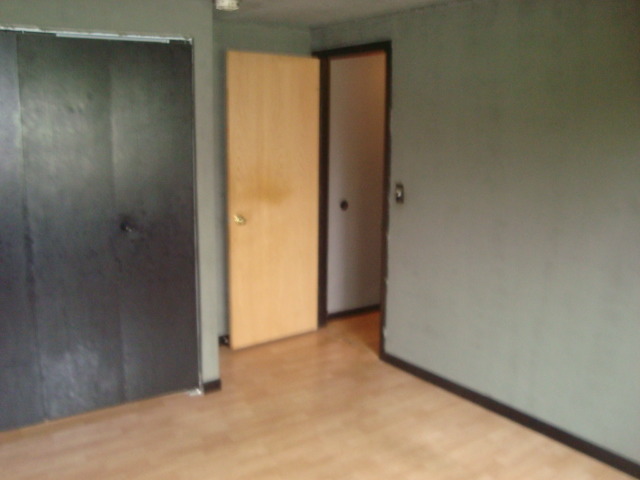 109 Cloverleaf Road Matteson, IL 60443 - Photo 22 of 25 a view of an empty room