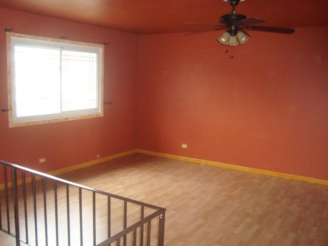 109 Cloverleaf Road Matteson, IL 60443 - Photo 8 of 25 a view of a room with a window