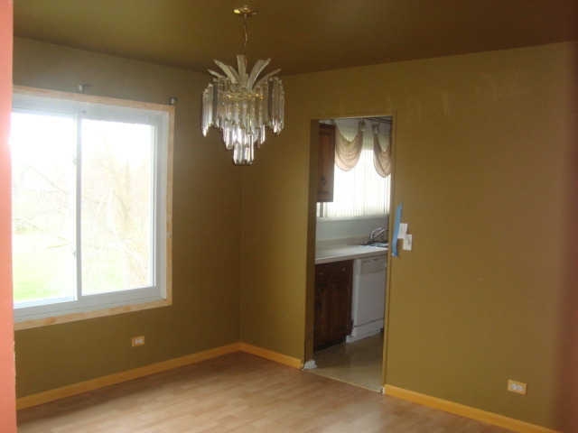 109 Cloverleaf Road Matteson, IL 60443 - Photo 10 of 25