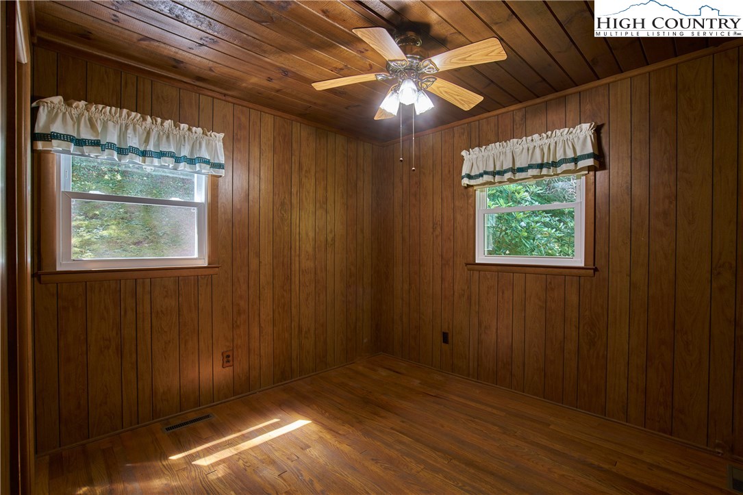 355 Paris Road Boone, NC 28607 - Photo 15 of 24 Gallery Image 15