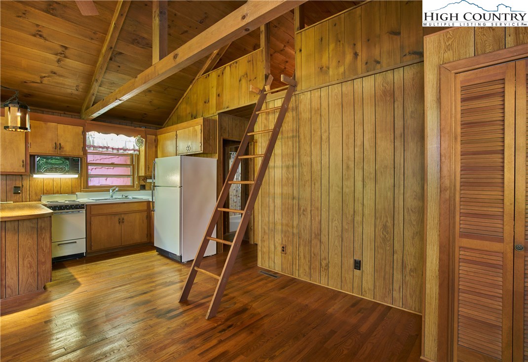355 Paris Road Boone, NC 28607 - Photo 19 of 24 Gallery Image 19