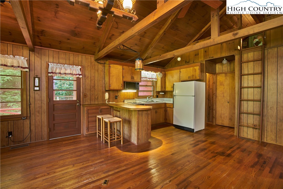 355 Paris Road Boone, NC 28607 - Photo 8 of 24 Gallery Image 8