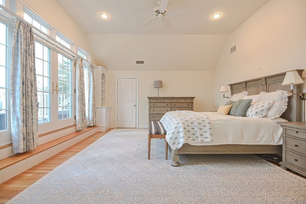 34 Russell Road Needham, MA 02492 - Photo 24 of 42