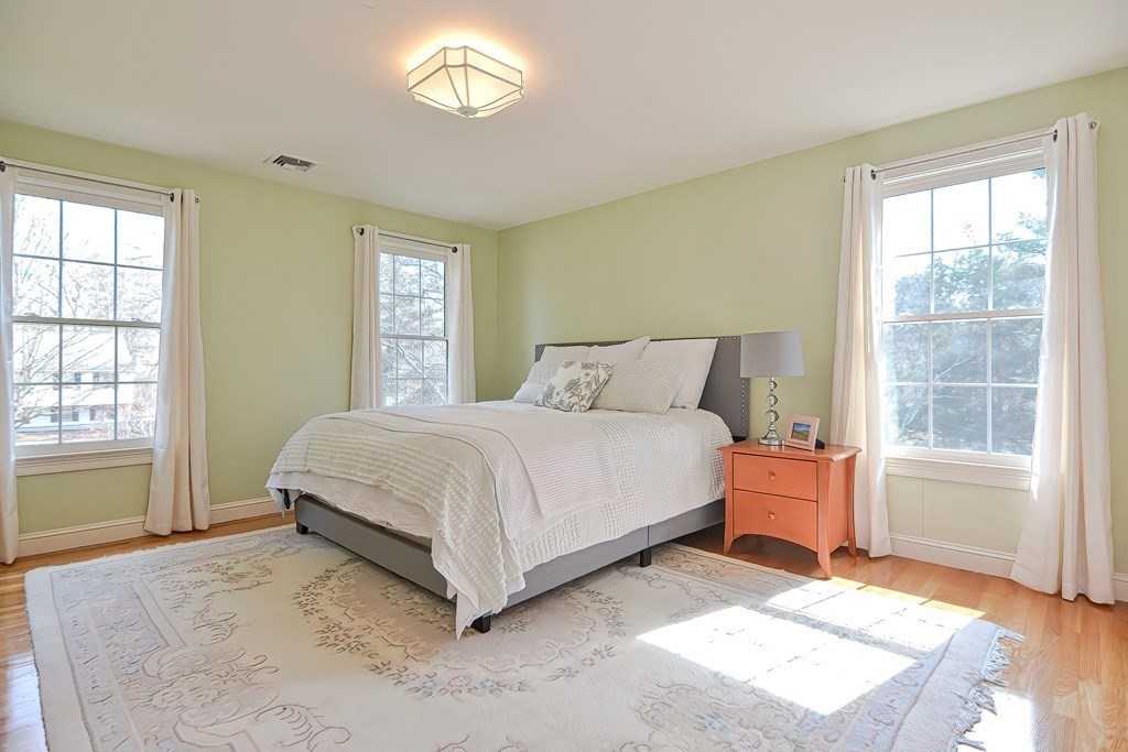 34 Russell Road Needham, MA 02492 - Photo 31 of 42