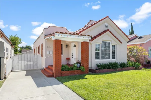 $998,888 | 8446 California Avenue, South Gate, CA 90280