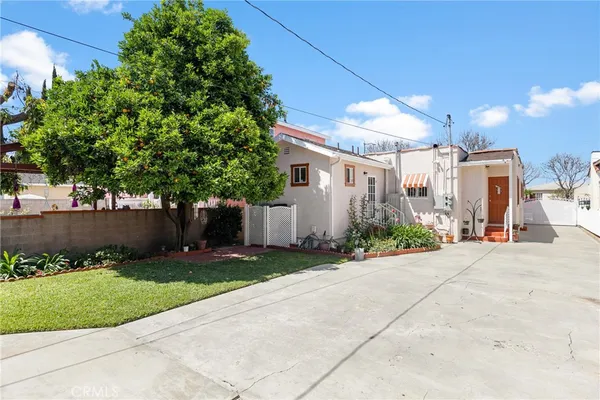 $998,888 | 8446 California Avenue, South Gate, CA 90280