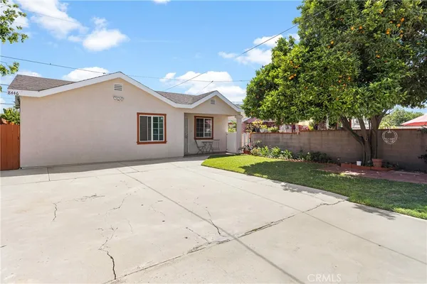$998,888 | 8446 California Avenue, South Gate, CA 90280